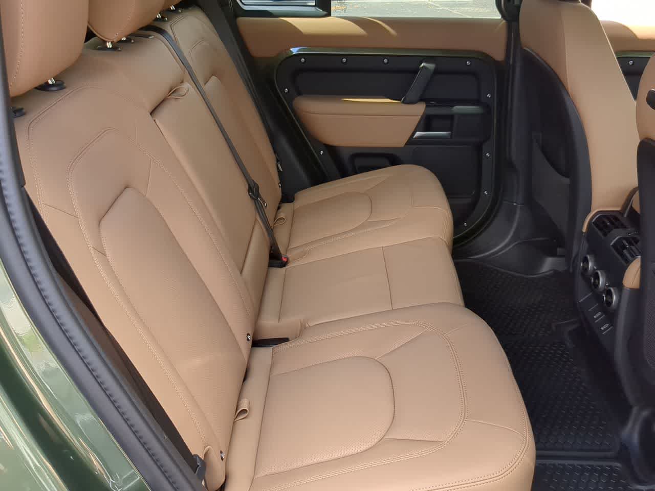 Thumbnail: 2026 Land Rover Defender - 22