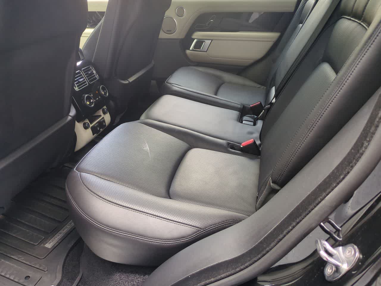 Thumbnail: 2021 Land Rover Range Rover - 21