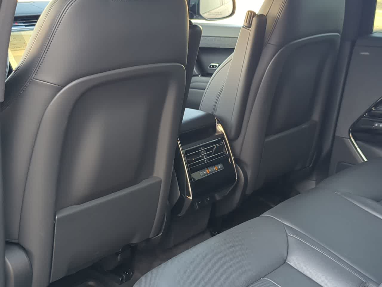 Thumbnail: 2024 Land Rover Range Rover Sport - 19