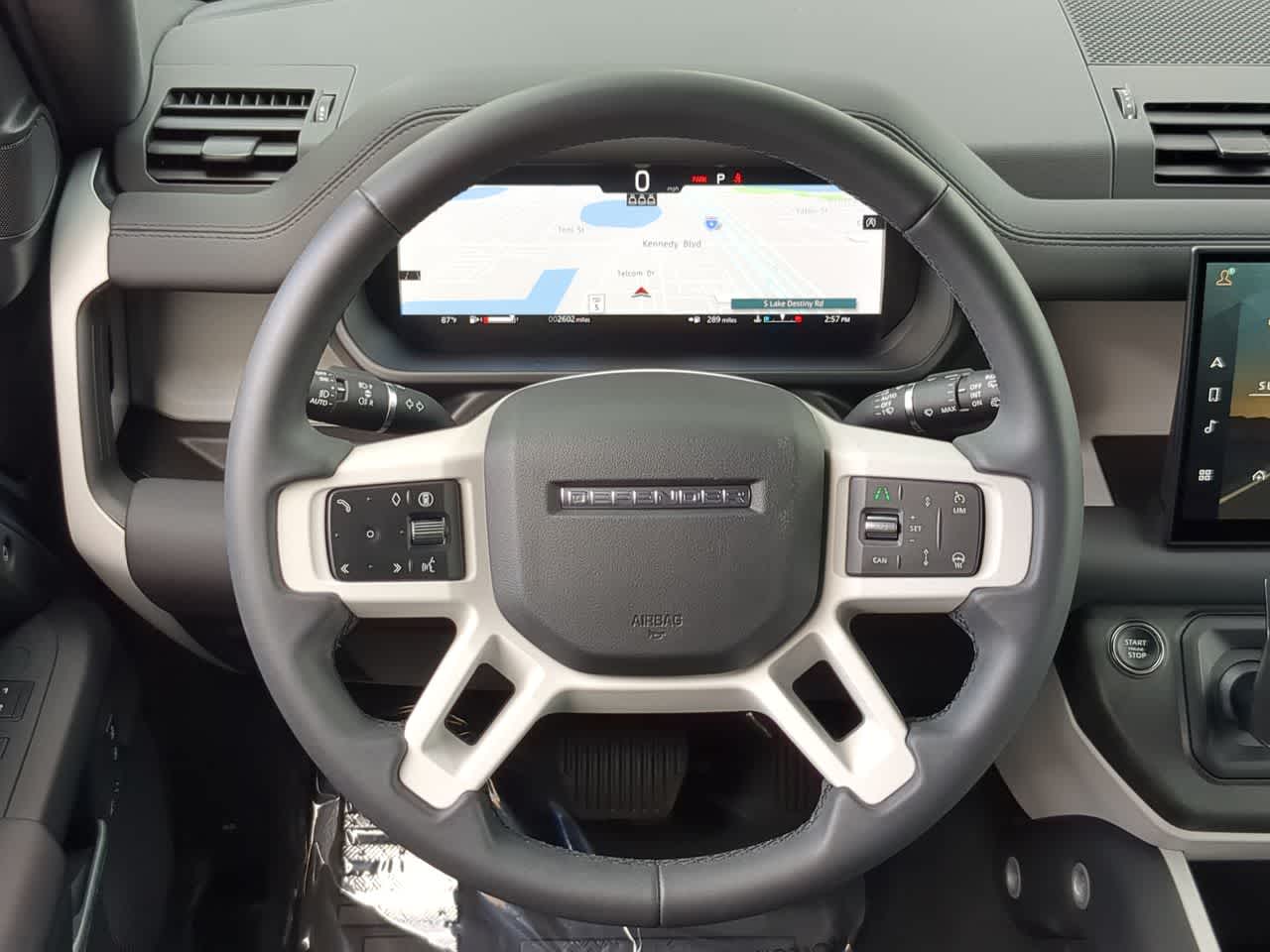 Thumbnail: 2025 Land Rover Defender - 25