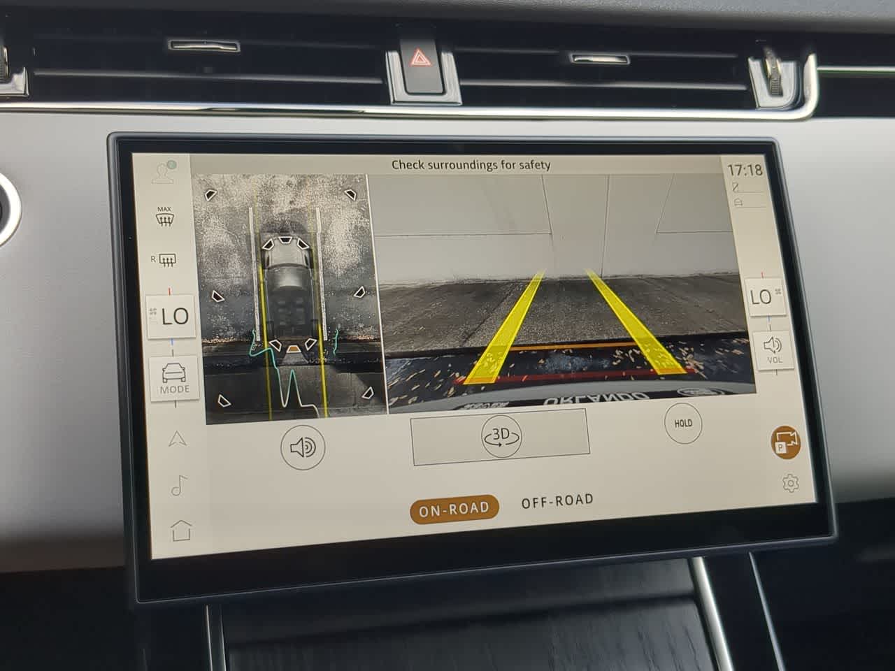 Thumbnail: 2026 Land Rover Range Rover Evoque - 32