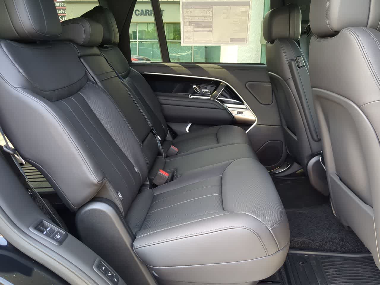 Thumbnail: 2025 Land Rover Range Rover - 21