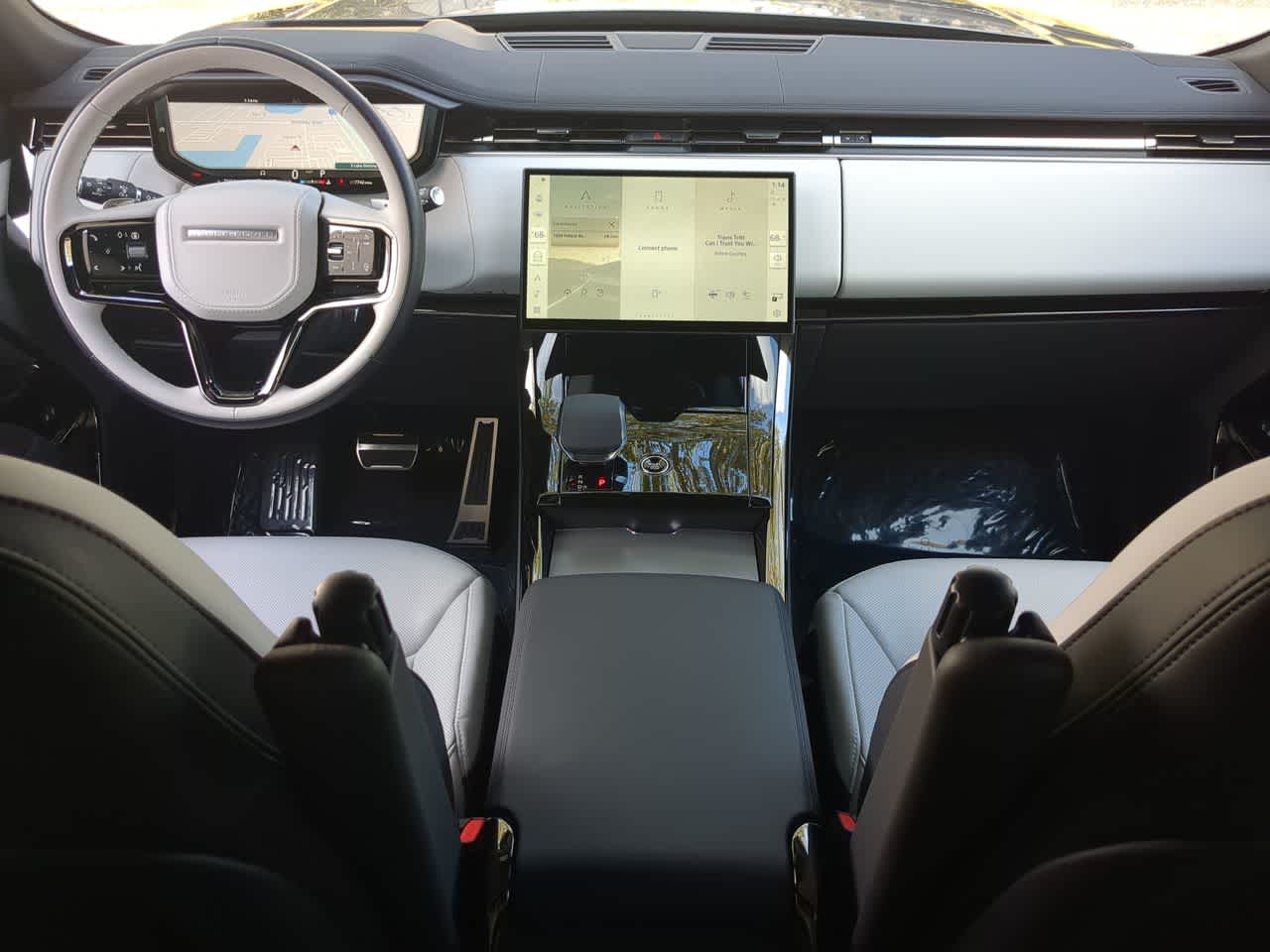 Thumbnail: 2025 Land Rover Range Rover Sport - 16