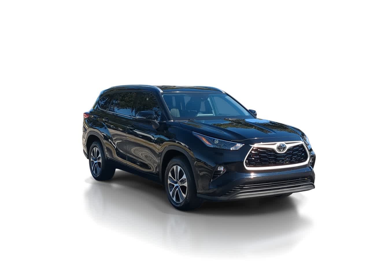 Thumbnail: 2022 Toyota Highlander - 2