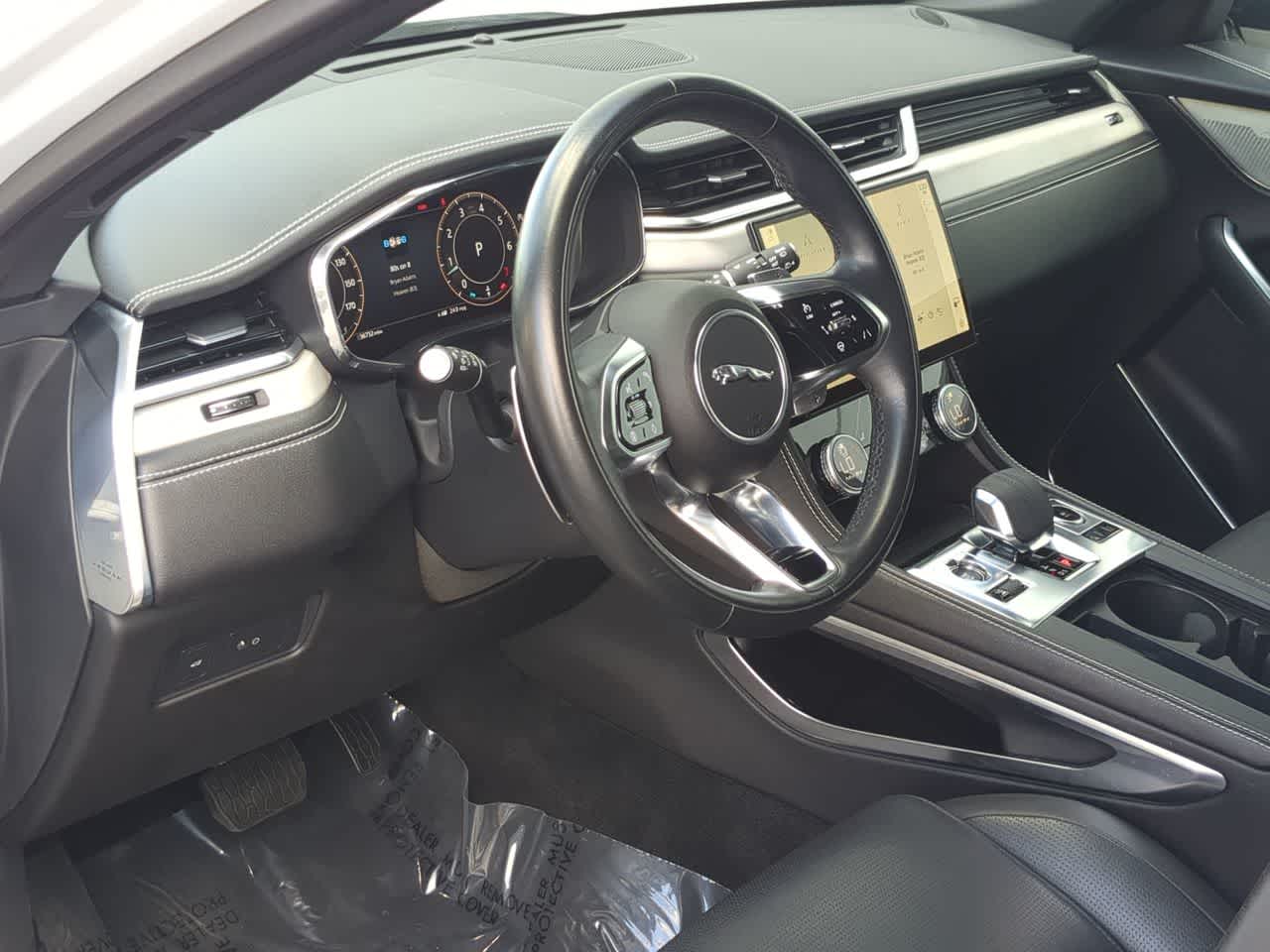 Thumbnail: 2025 Jaguar F-Pace - 10