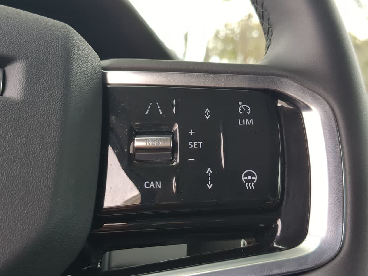 Thumbnail: 2025 Land Rover Discovery Sport - 27