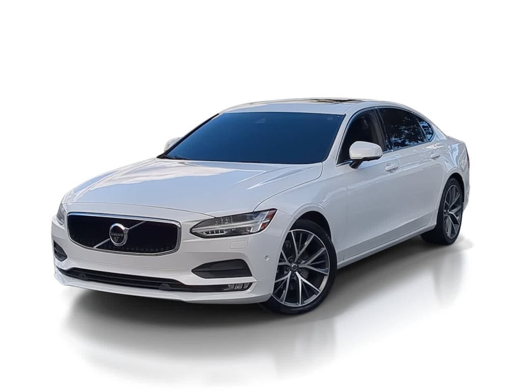 Used 2018 Volvo S90 Momentum Sedan
