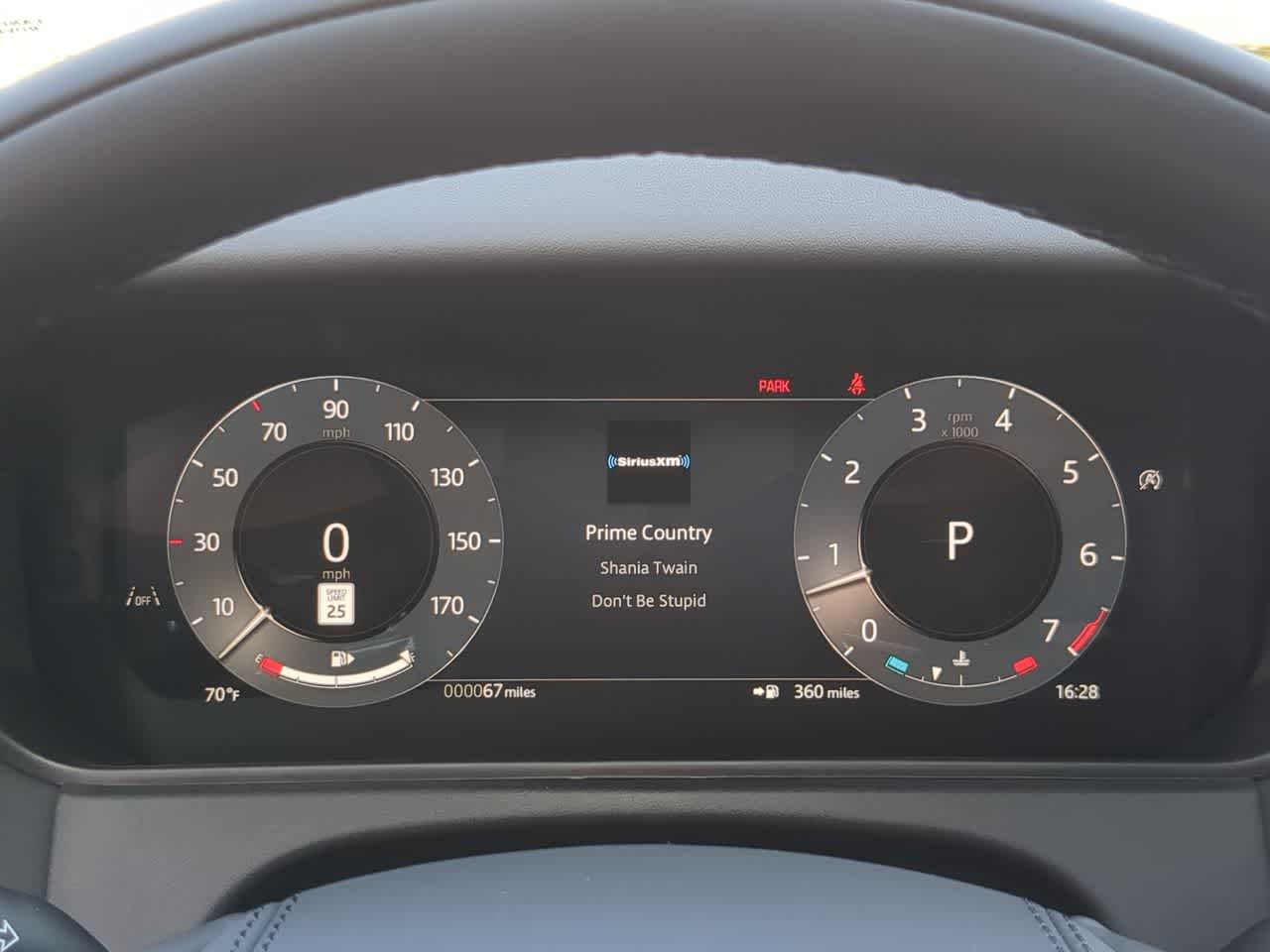 Thumbnail: 2026 Land Rover Range Rover Velar - 36