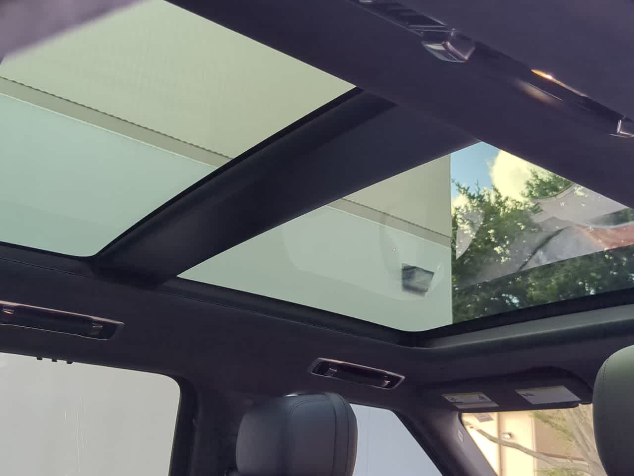 Thumbnail: 2023 Land Rover Range Rover Sport - 23