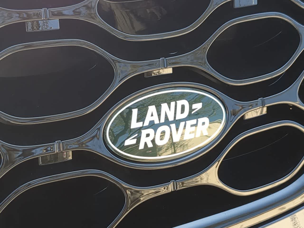 Thumbnail: 2026 Land Rover Discovery Sport - 11