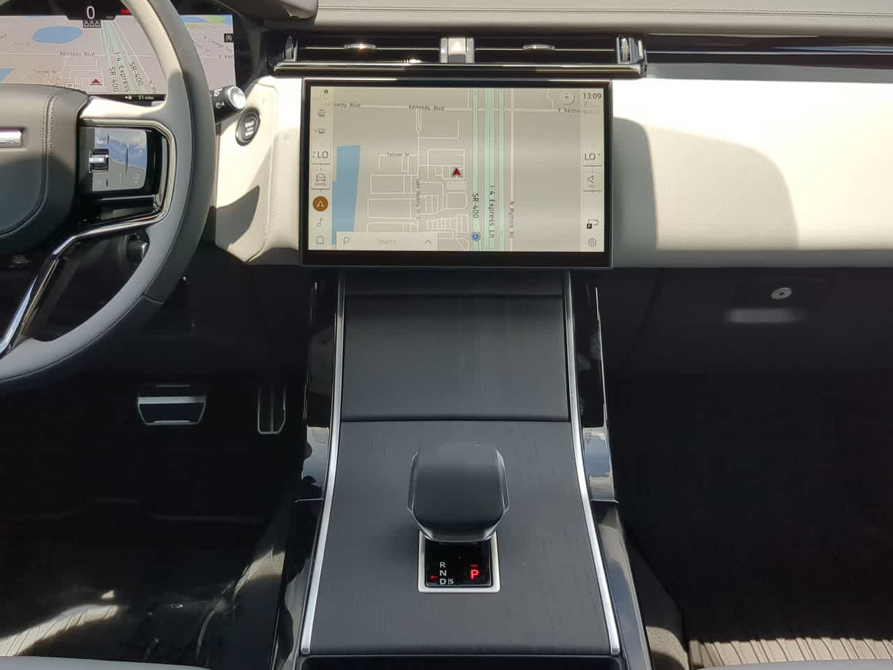 Thumbnail: 2026 Land Rover Range Rover Velar - 29