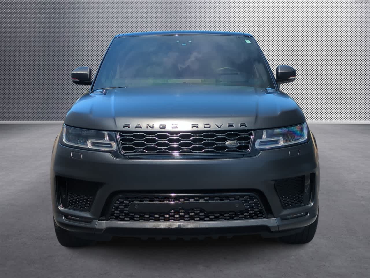 Thumbnail: 2020 Land Rover Range Rover Sport - 3