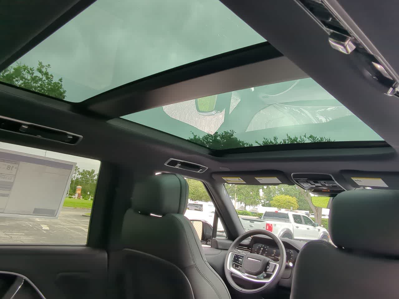 Thumbnail: 2025 Land Rover Range Rover - 23