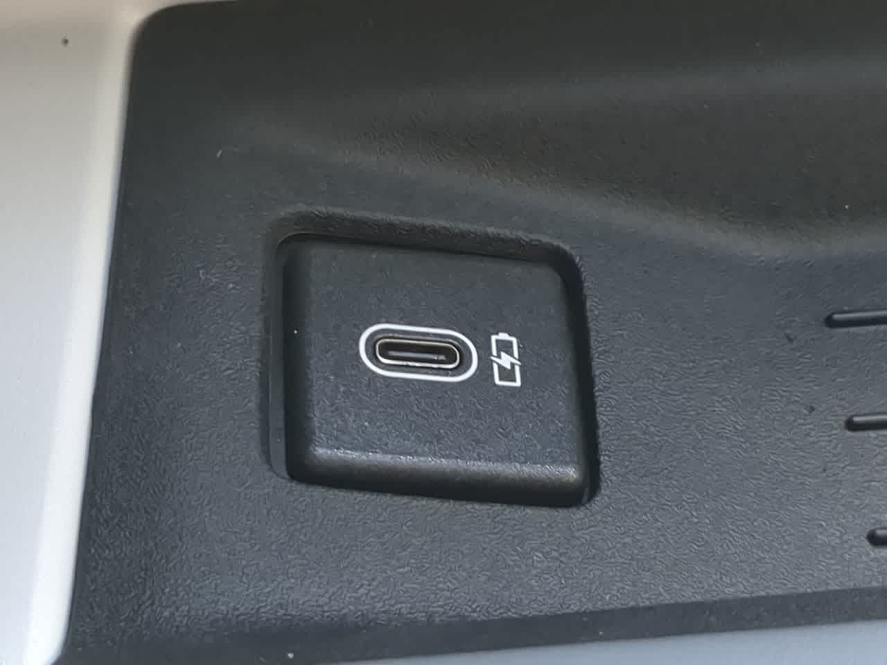 Thumbnail: 2026 Land Rover Defender - 33