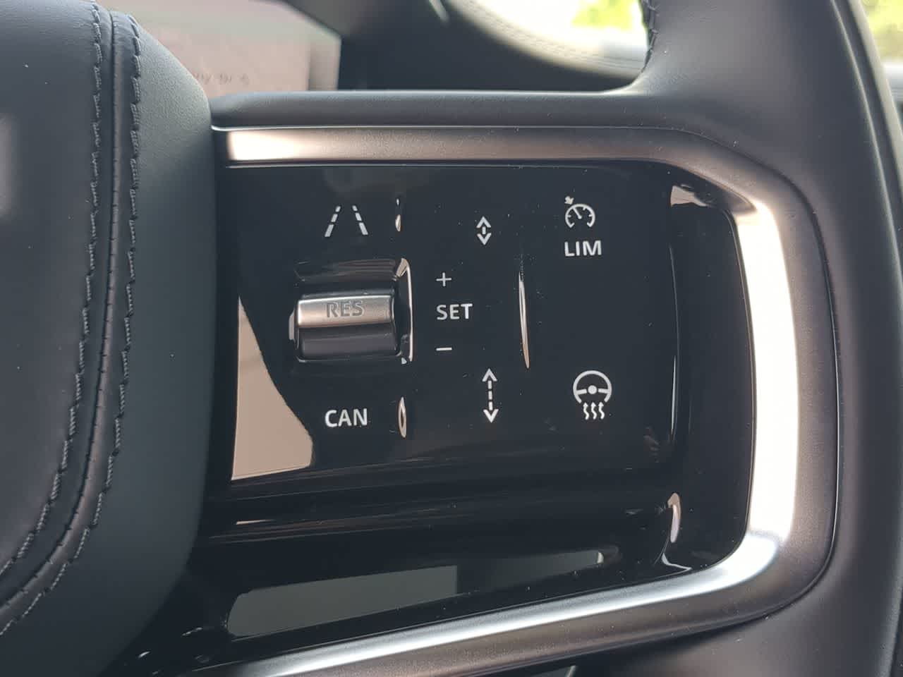 Thumbnail: 2026 Land Rover Range Rover Sport - 27