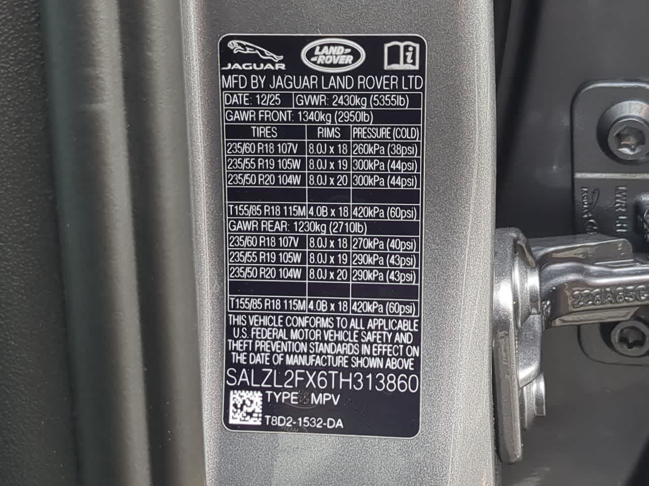 Thumbnail: 2026 Land Rover Range Rover Evoque - 39