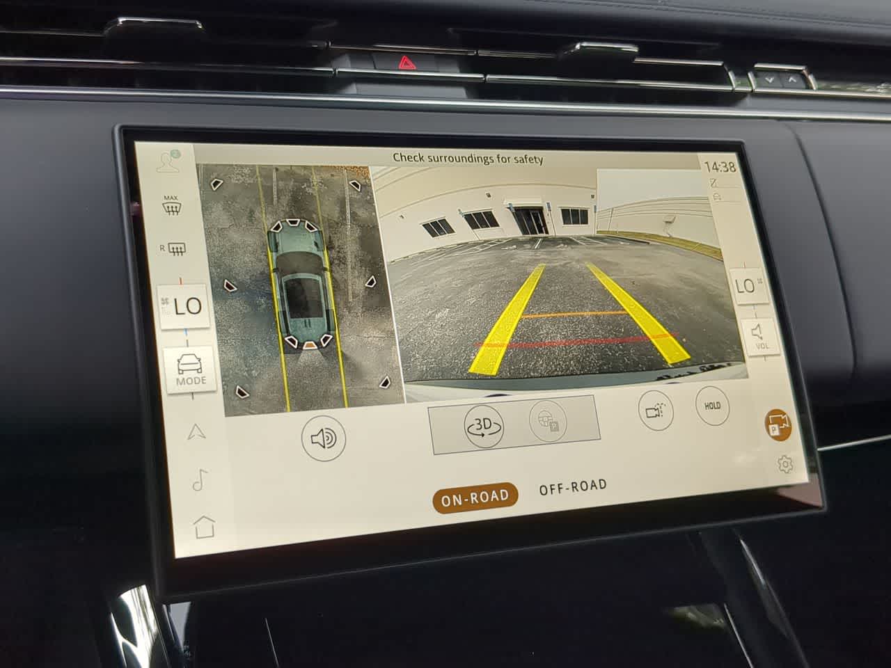 Thumbnail: 2026 Land Rover Range Rover Sport - 32