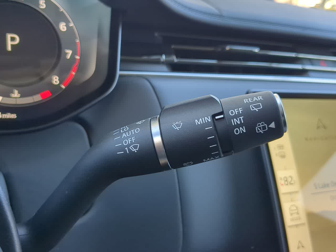 Thumbnail: 2025 Land Rover Range Rover - 27