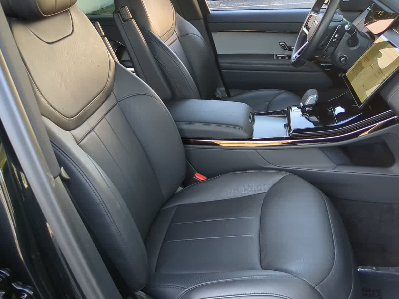 Thumbnail: 2025 Land Rover Range Rover Sport - 22