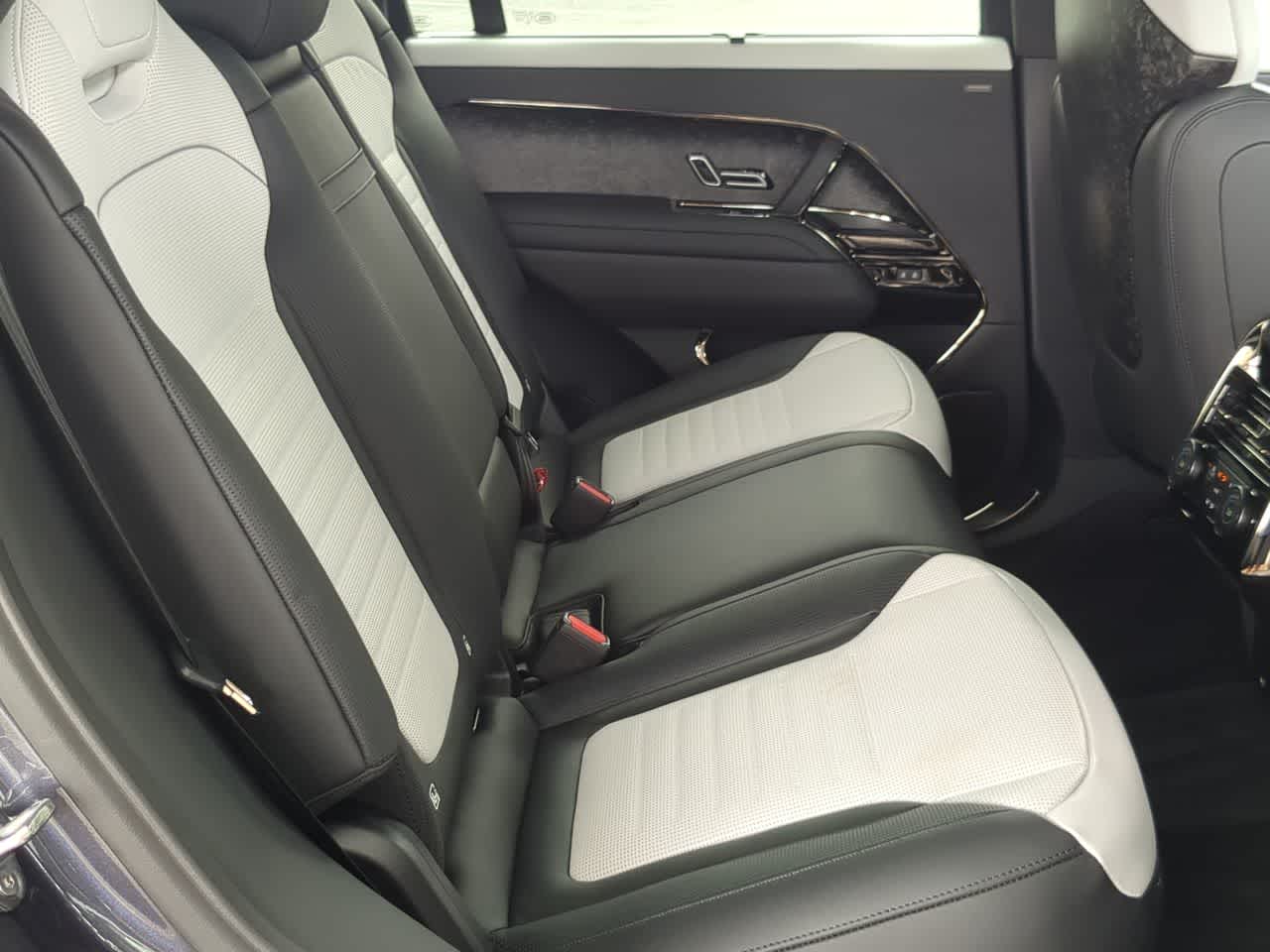 Thumbnail: 2026 Land Rover Range Rover Sport - 21