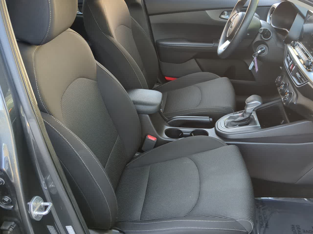 Thumbnail: 2020 Kia Forte - 20