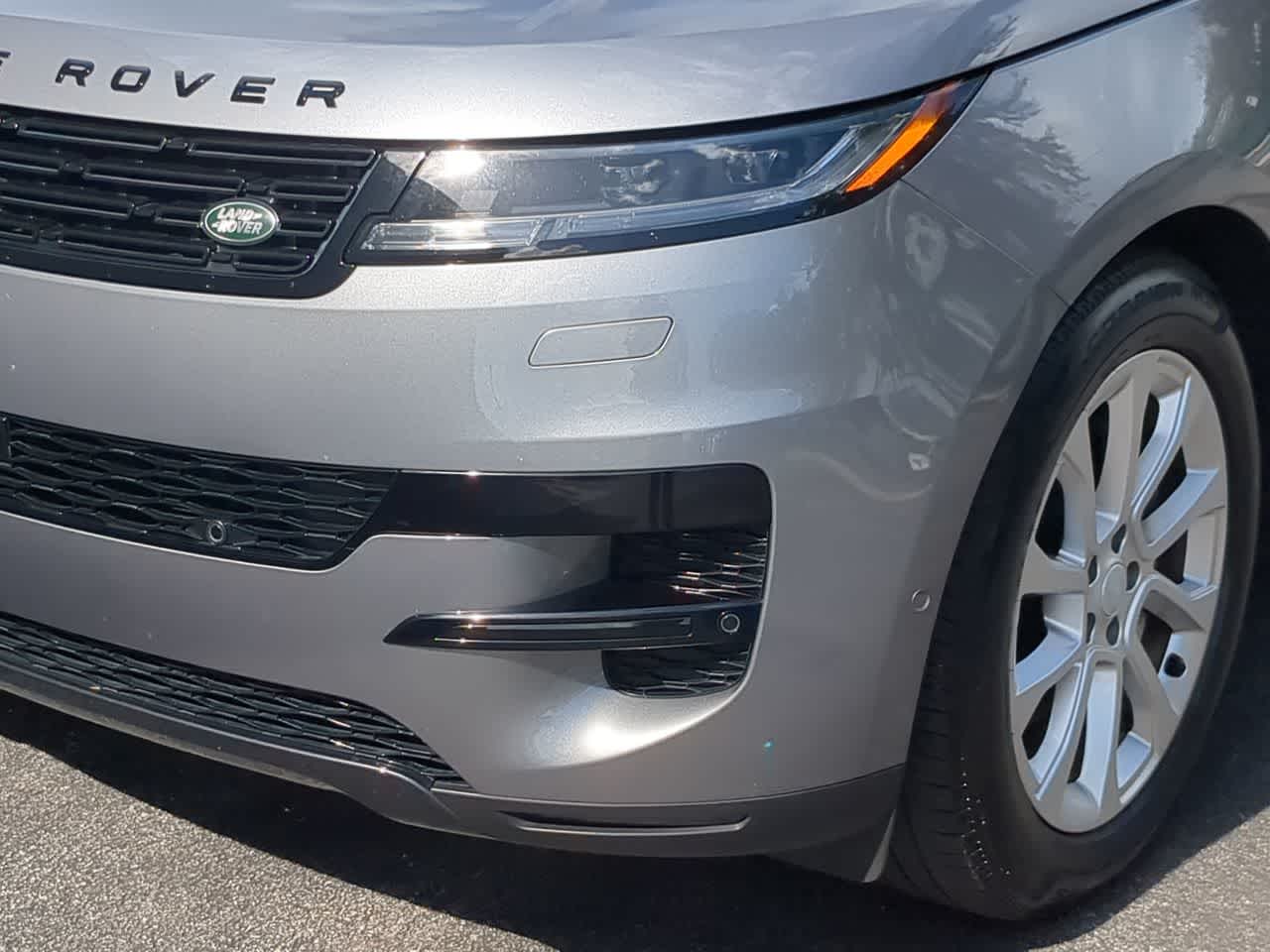 Thumbnail: 2025 Land Rover Range Rover Sport - 11