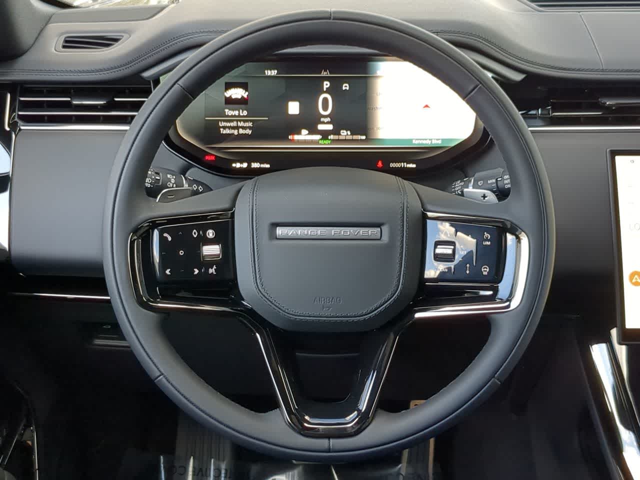 Thumbnail: 2025 Land Rover Range Rover Sport - 25