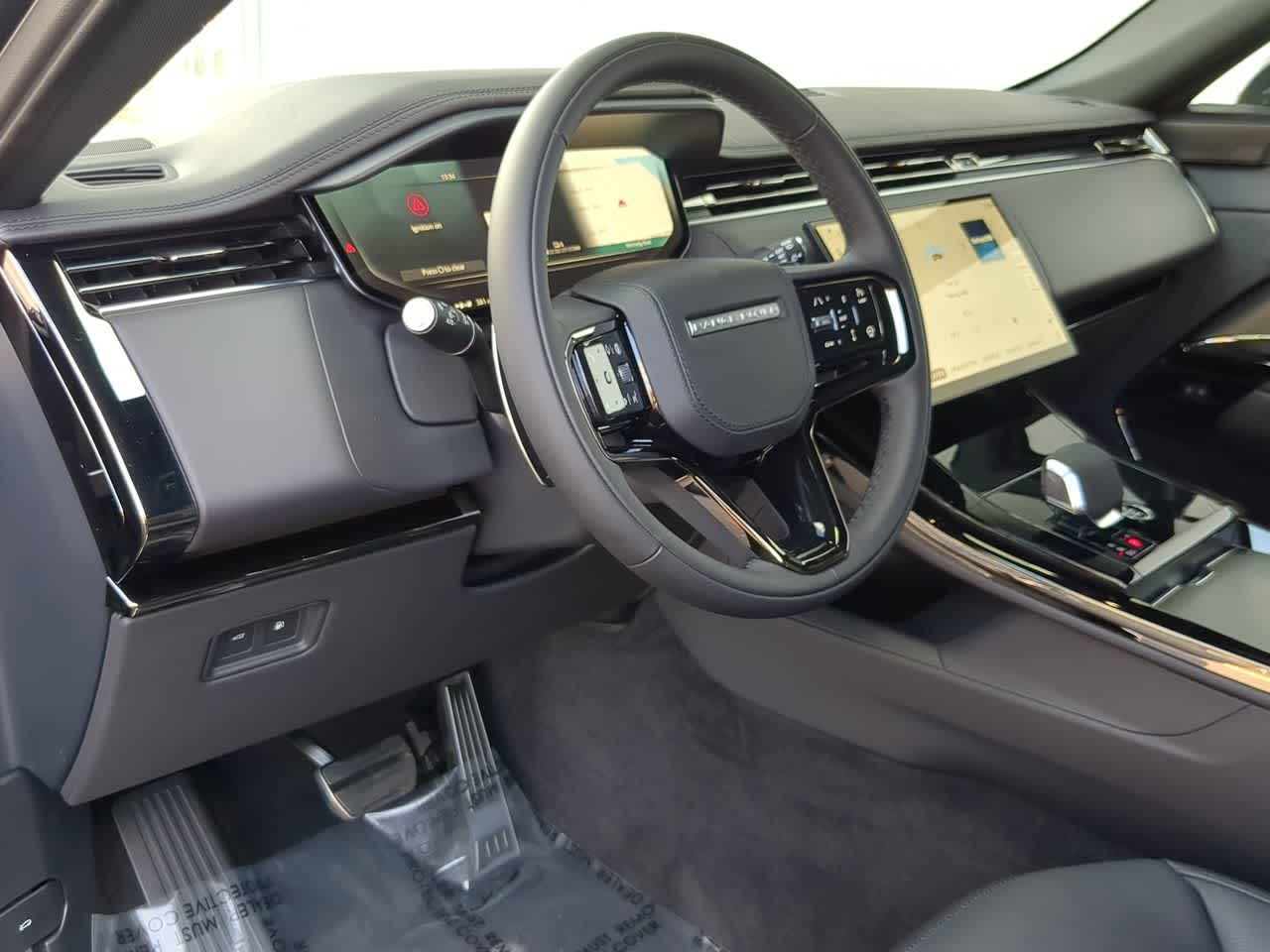 Thumbnail: 2025 Land Rover Range Rover Sport - 10