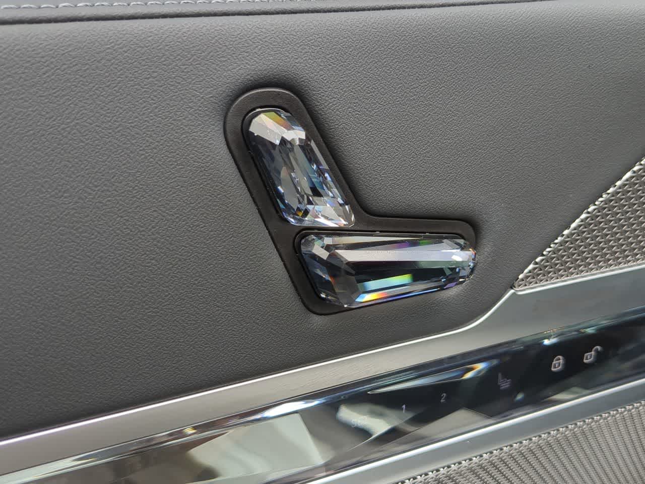 Thumbnail: 2023 BMW 7 Series - 18