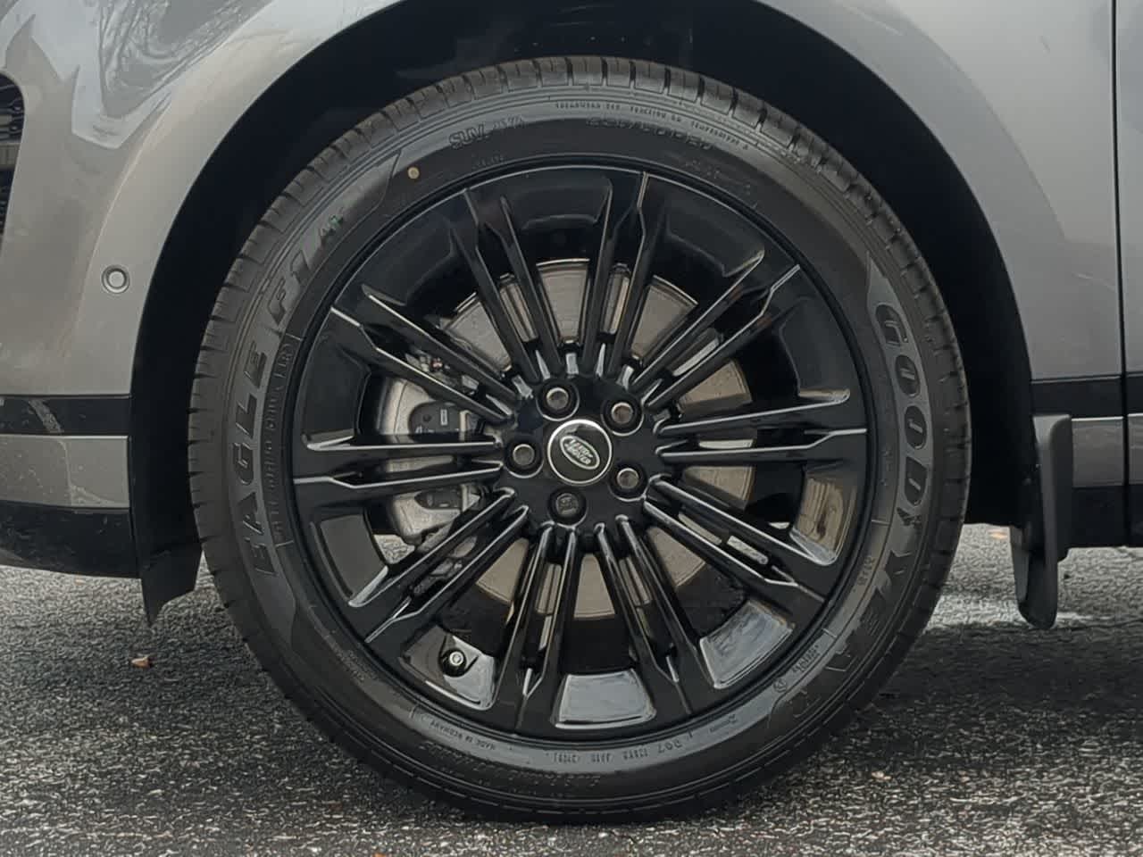 Thumbnail: 2026 Land Rover Range Rover Evoque - 14