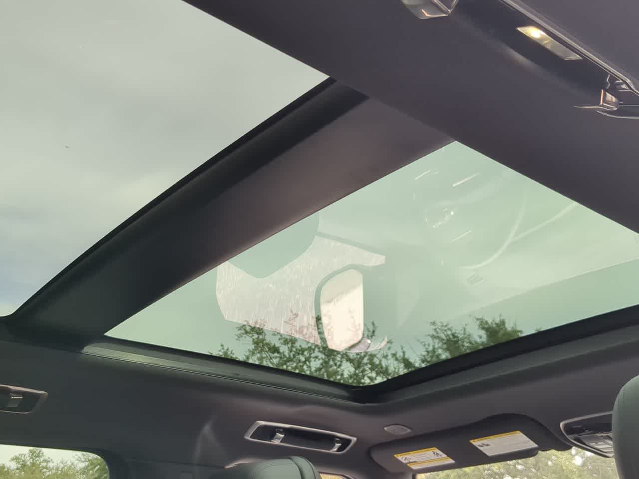 Thumbnail: 2024 Land Rover Range Rover Sport - 19