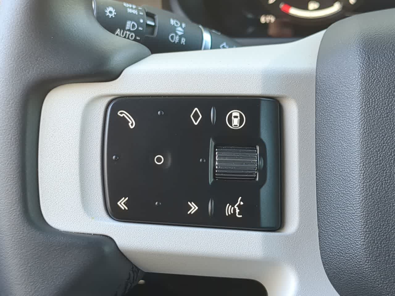 Thumbnail: 2025 Land Rover Defender - 26