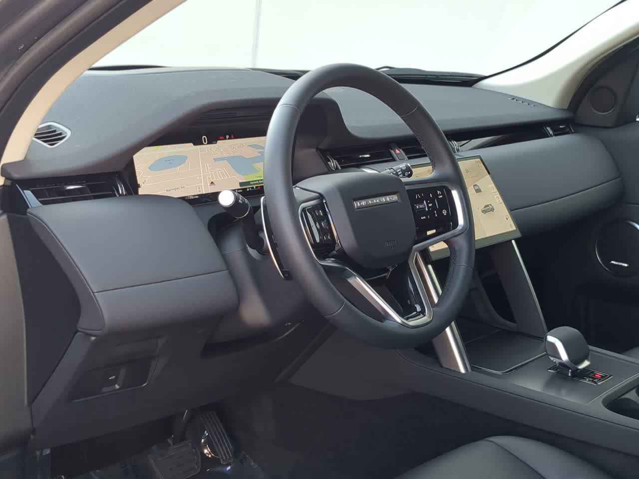 Thumbnail: 2025 Land Rover Discovery Sport - 10