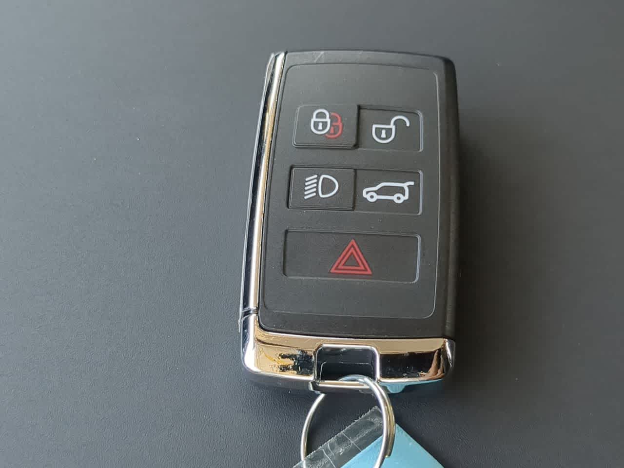 Thumbnail: 2025 Land Rover Defender - 39