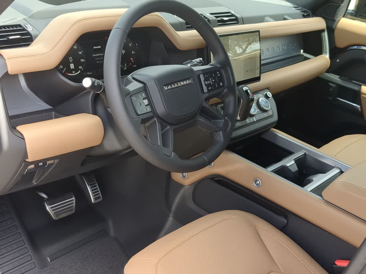 Thumbnail: 2025 Land Rover Defender - 10