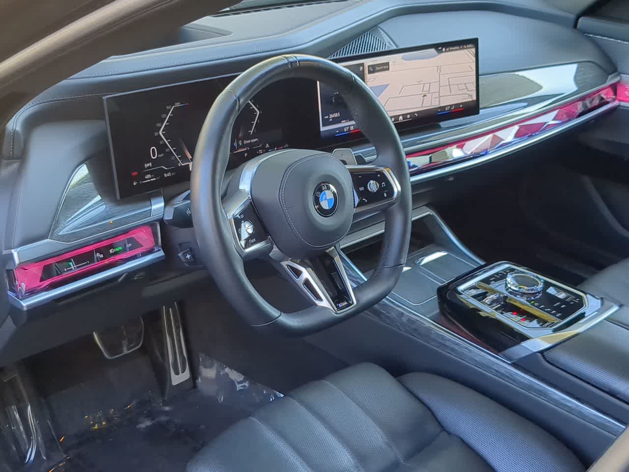 Thumbnail: 2025 BMW 7 Series - 10