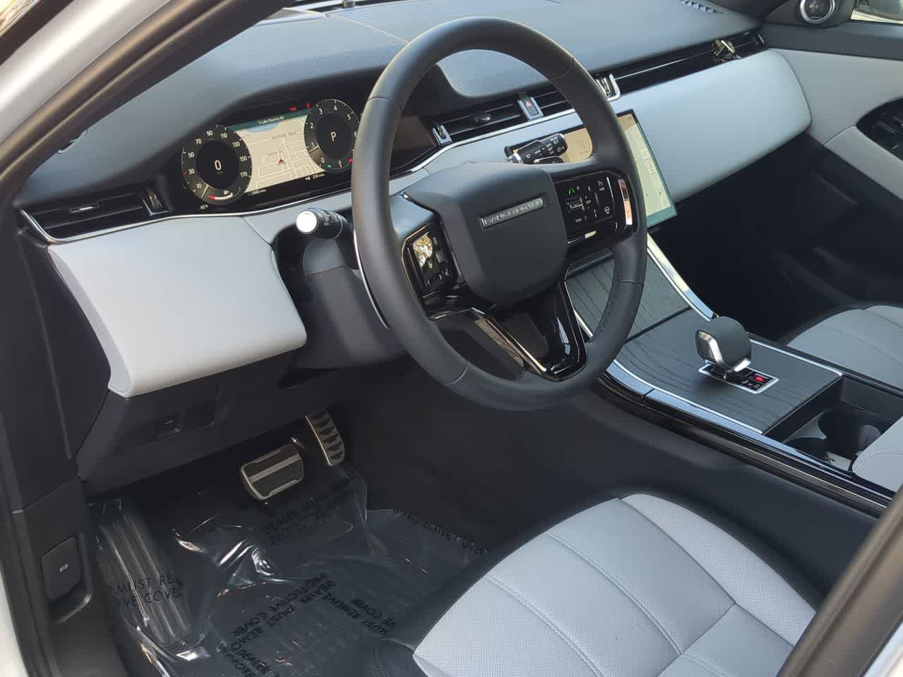 Thumbnail: 2026 Land Rover Range Rover Evoque - 10