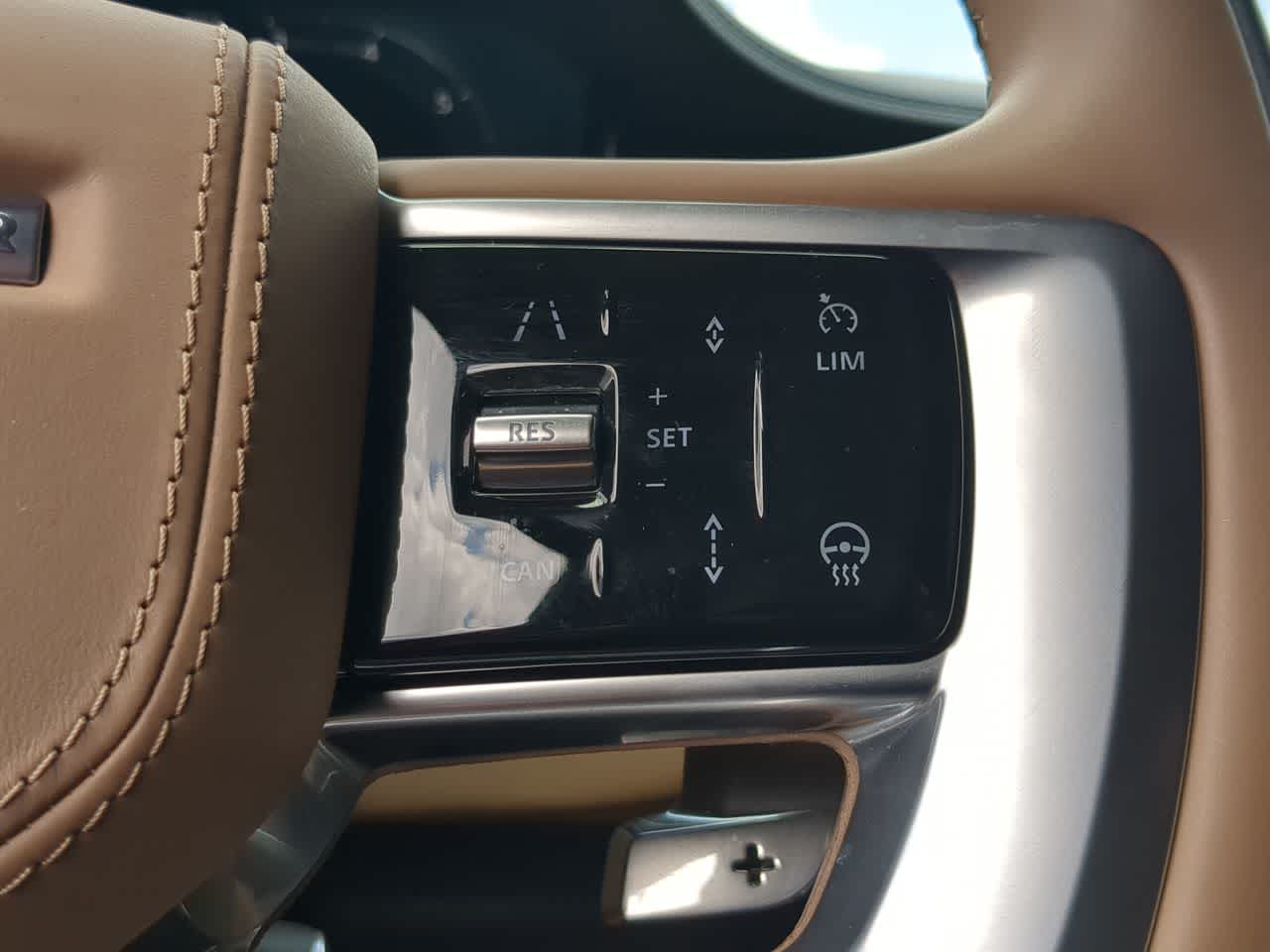 Thumbnail: 2025 Land Rover Range Rover - 26