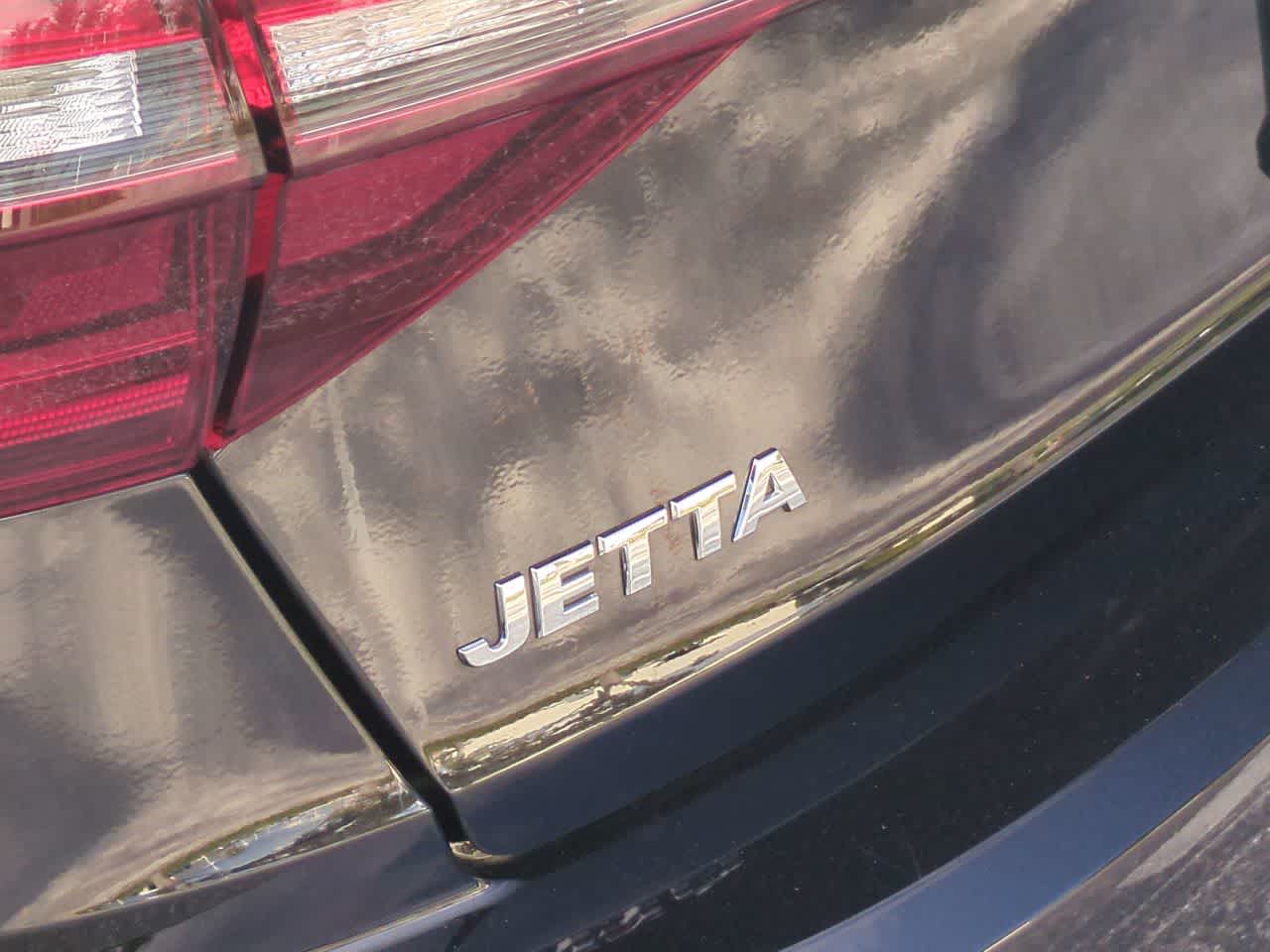 Thumbnail: 2021 Volkswagen Jetta - 13