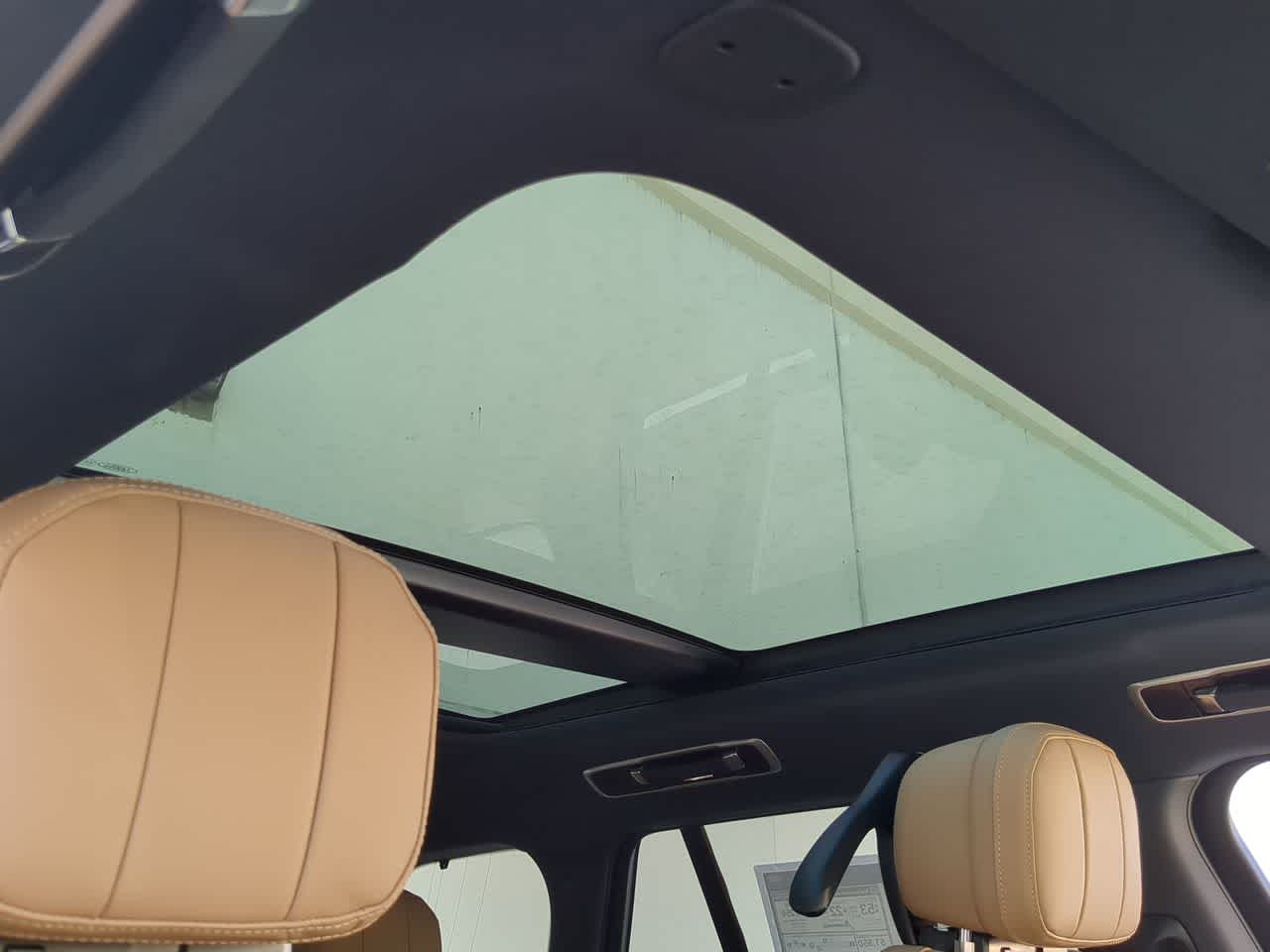 Thumbnail: 2026 Land Rover Range Rover - 20