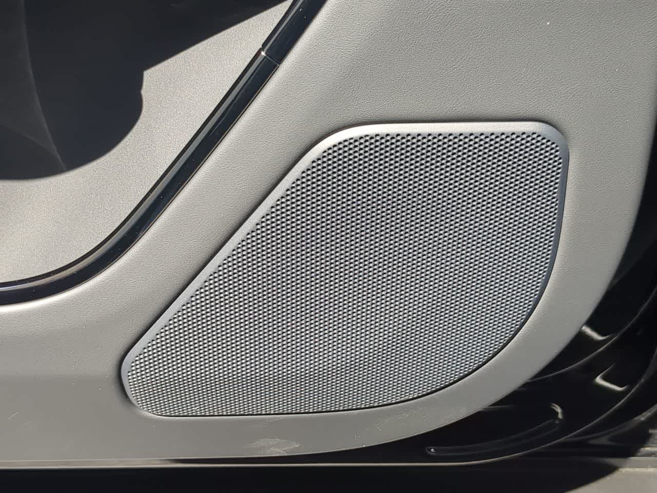 Thumbnail: 2026 Land Rover Range Rover Sport - 33