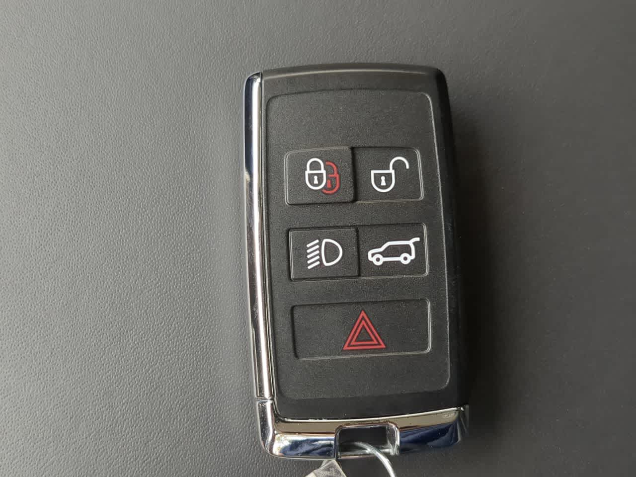 Thumbnail: 2024 Land Rover Range Rover - 36