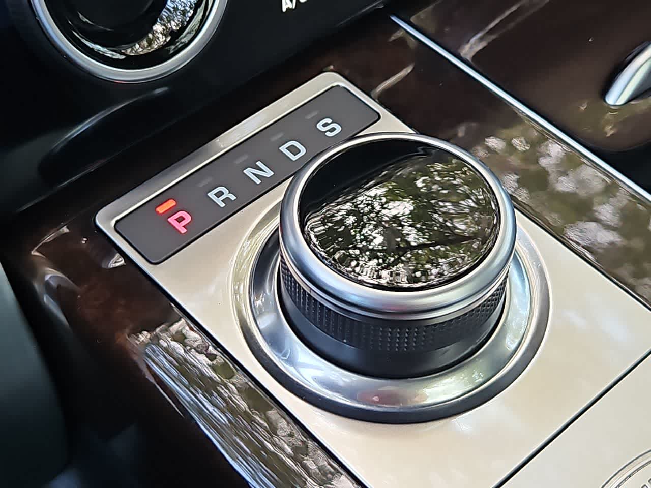 Thumbnail: 2022 Land Rover Range Rover - 35