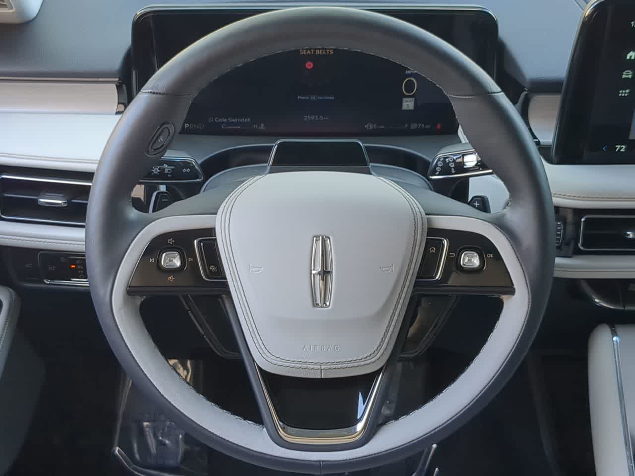 Thumbnail: 2025 Lincoln Aviator - 24