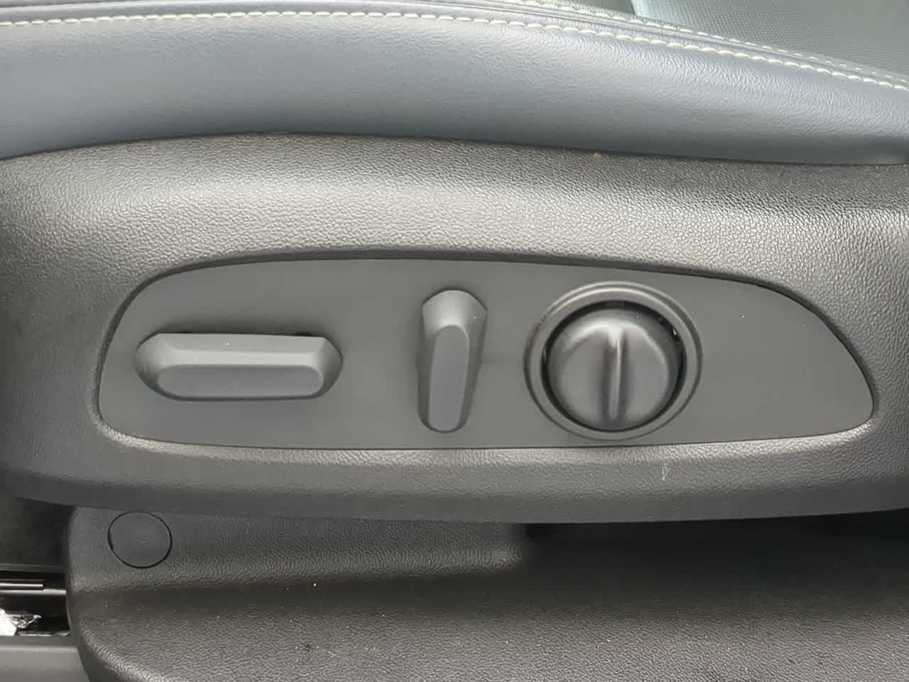 Thumbnail: 2023 Buick Enclave - 18