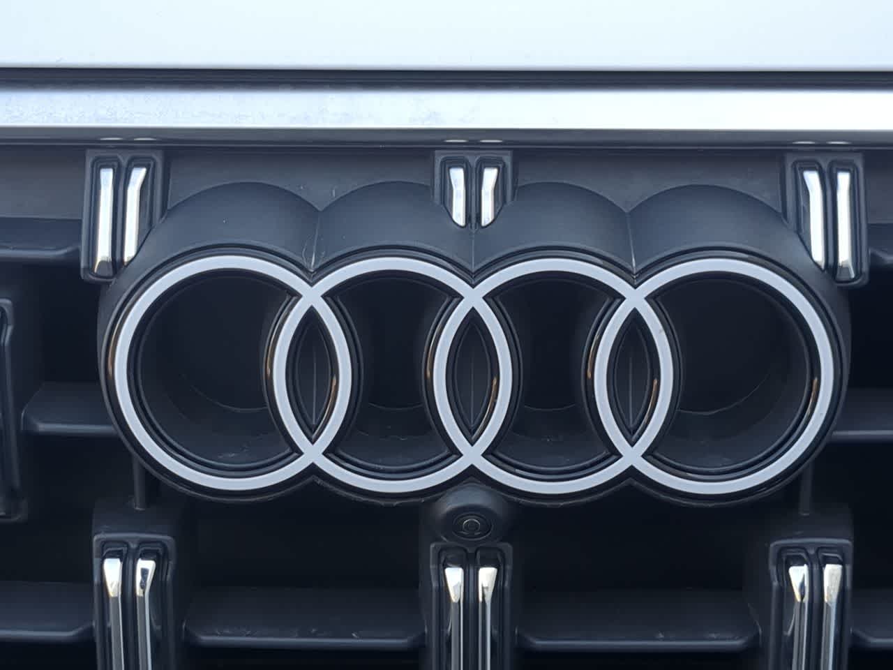 Thumbnail: 2025 Audi Q7 - 11