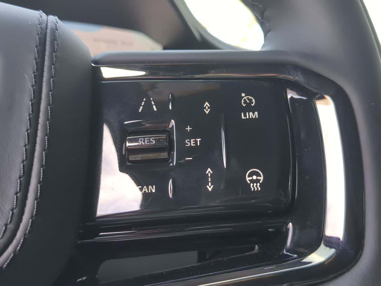 Thumbnail: 2026 Land Rover Range Rover Sport - 26