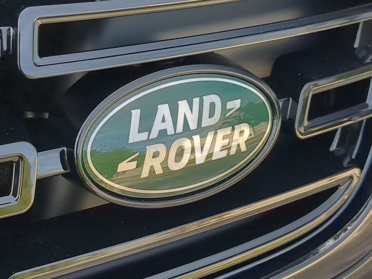 Thumbnail: 2026 Land Rover Range Rover Velar - 11