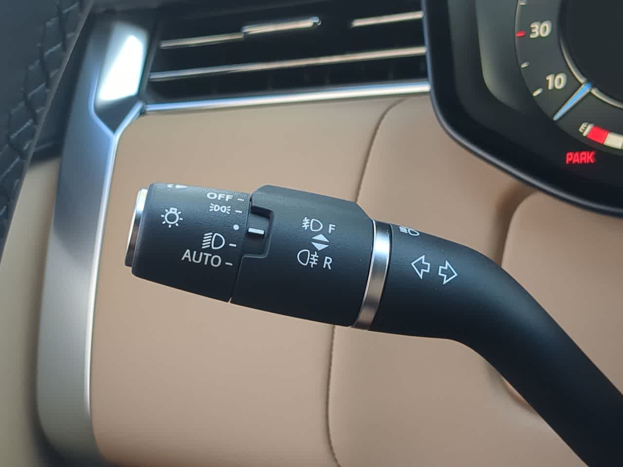 Thumbnail: 2026 Land Rover Range Rover - 29