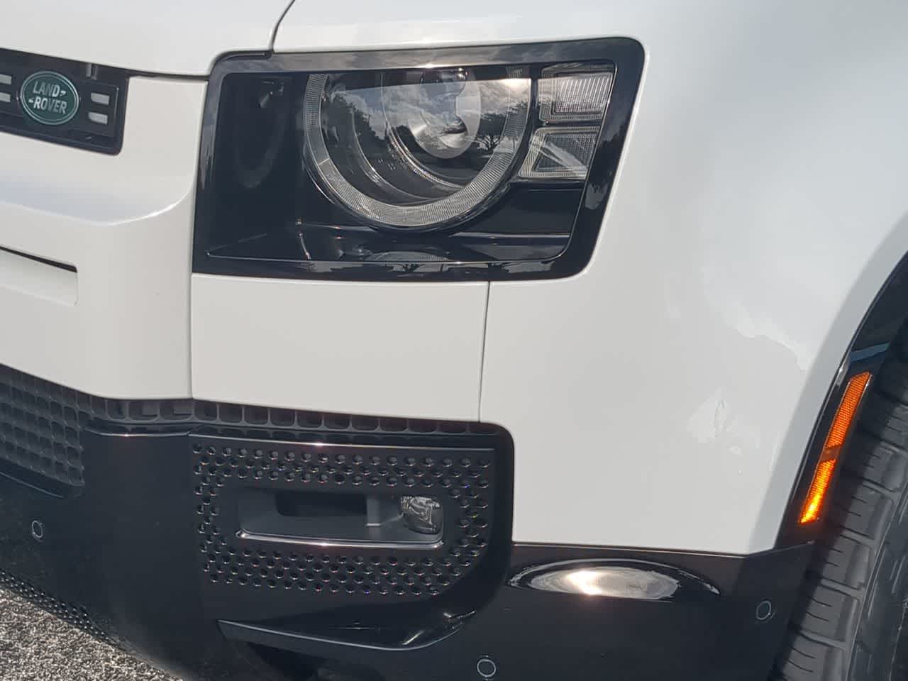 Thumbnail: 2025 Land Rover Defender - 11